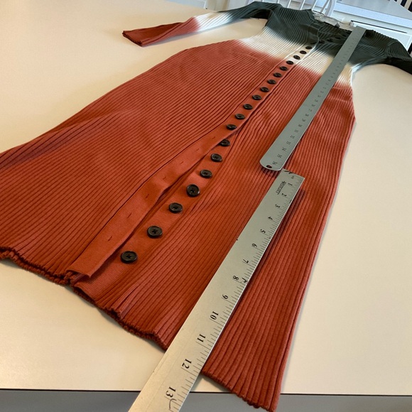 Derek Lan 10 Crosby Ribbed Knit Dress, Long Sleeve, V- Neck Button Front, Sz SP - Picture 16 of 16